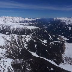 Flugwegposition um 13:01:34: Aufgenommen in der Nähe von Gemeinde Obertilliach, 9942 Obertilliach, Österreich in 2644 Meter
